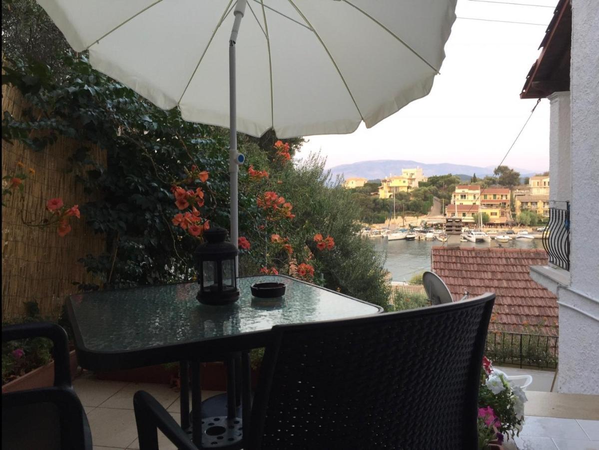 Villa Perris Studios Kassiopi Extérieur photo