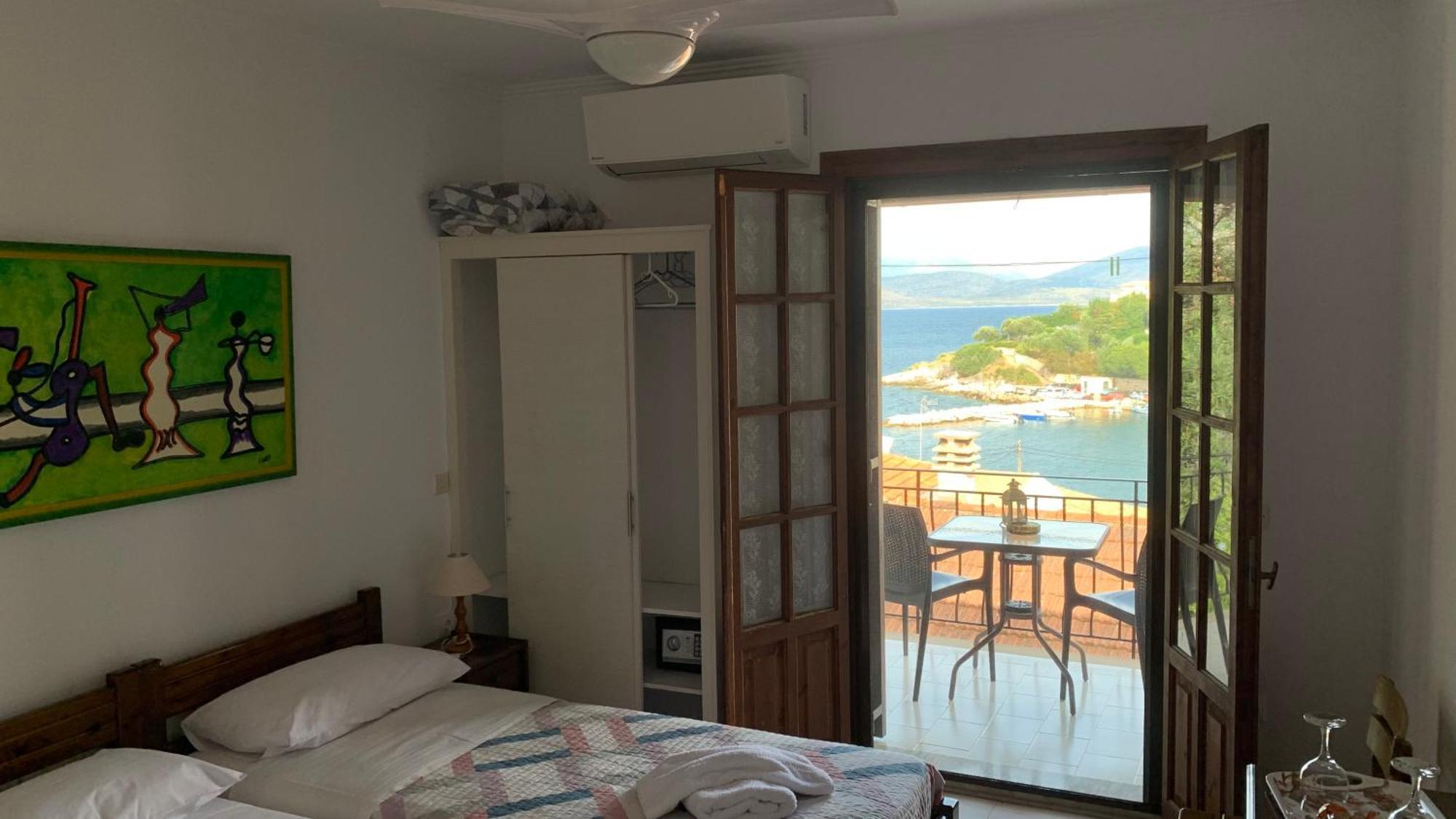 Villa Perris Studios Kassiopi Extérieur photo