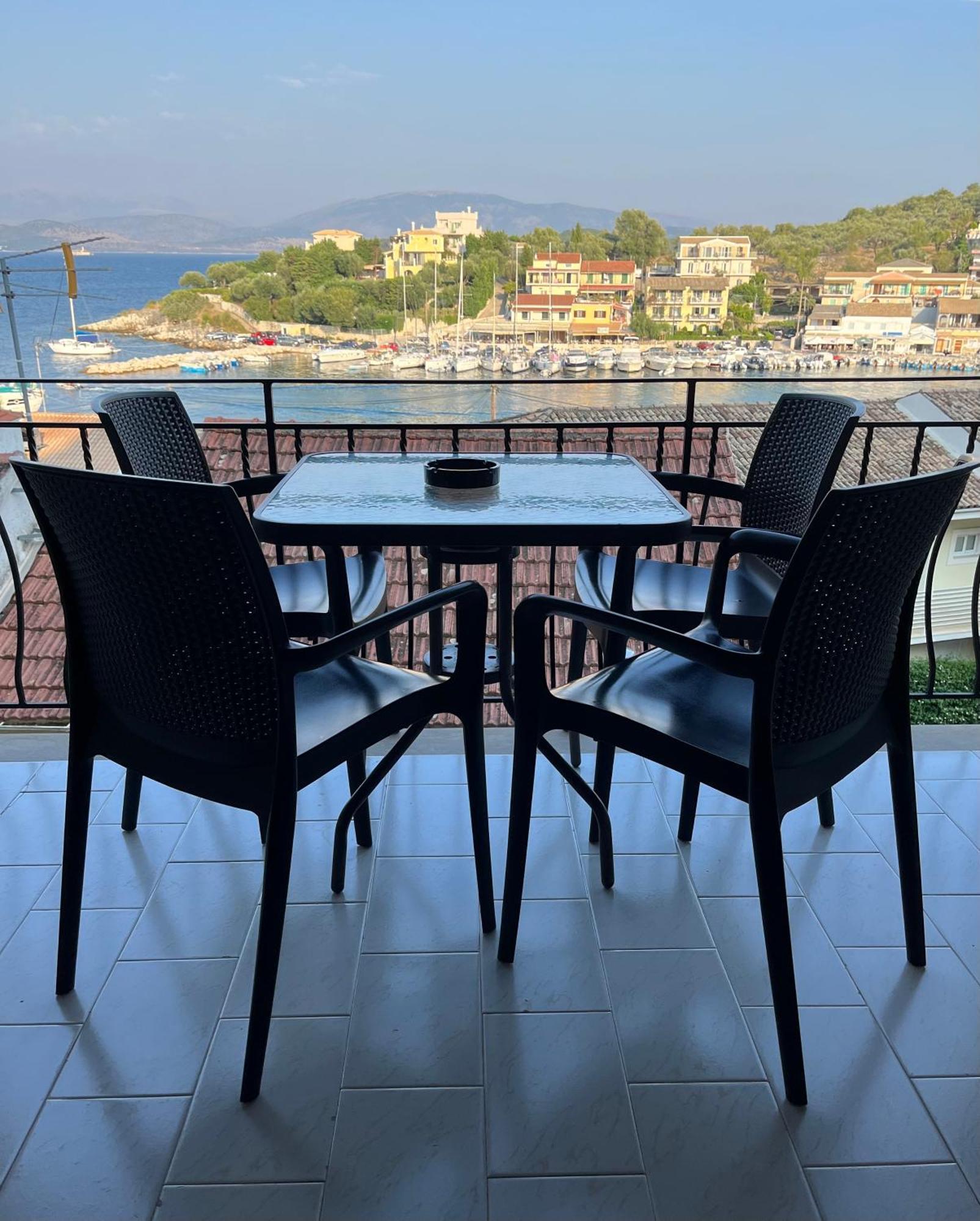 Villa Perris Studios Kassiopi Extérieur photo