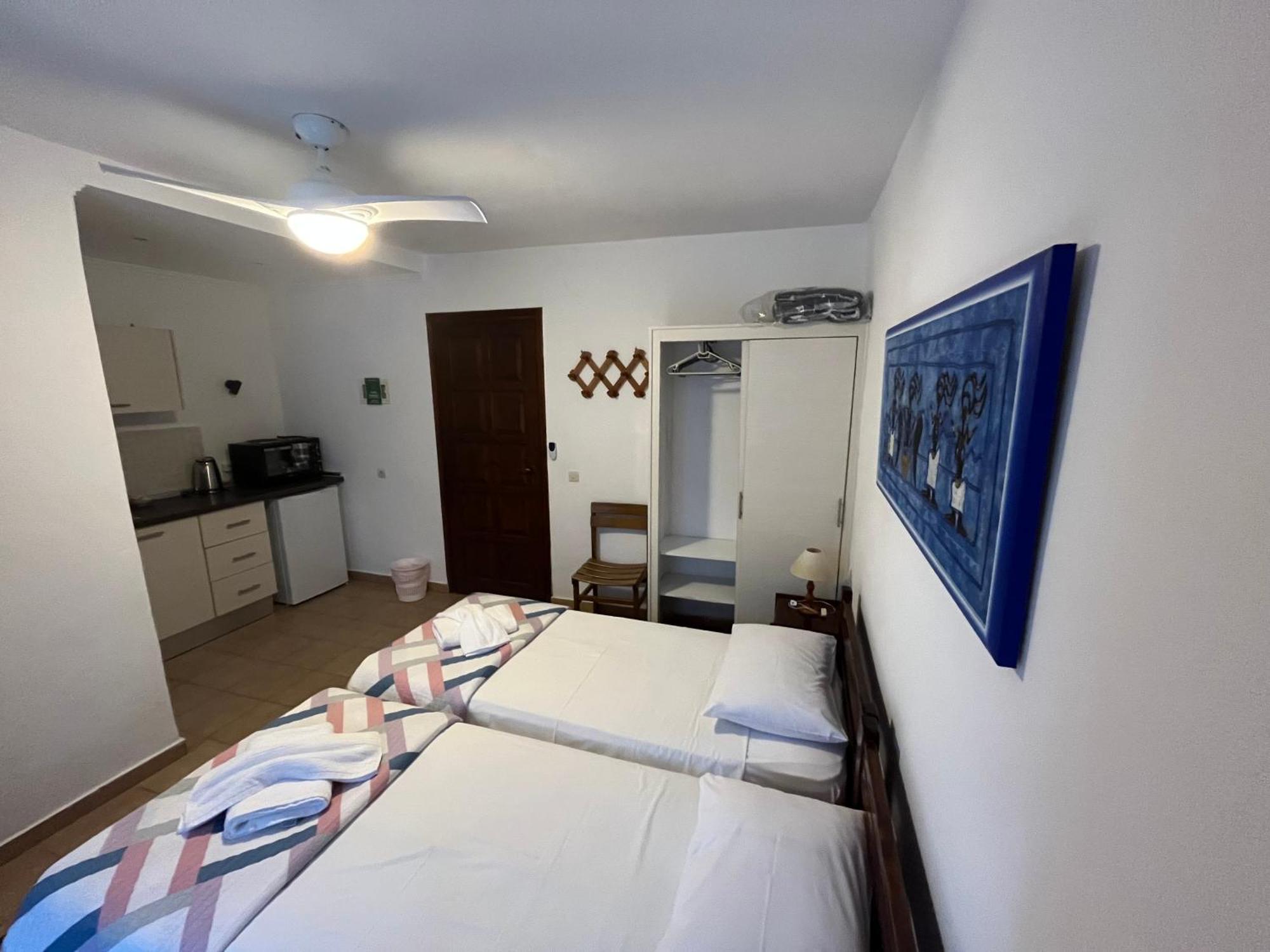 Villa Perris Studios Kassiopi Extérieur photo